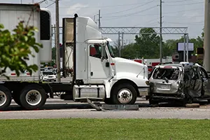 Steps to Take After a Truck Accident in West Palm Beach